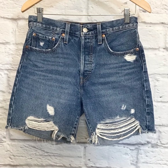Levi’s 501 W27 (US 4/5) Mid Thigh High Rise Denim Shorts Women’s 85833-0031 - Picture 2 of 9